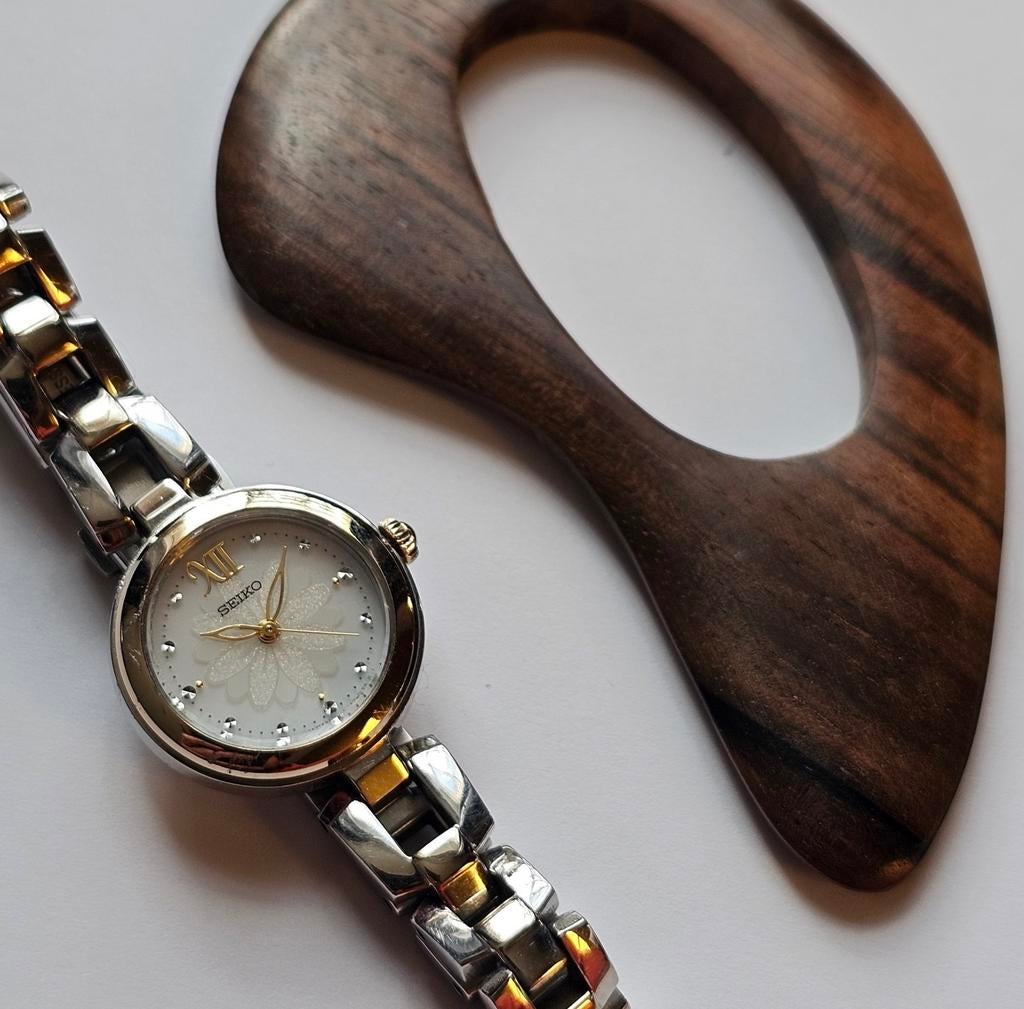 Japan Seiko SWFA198 Solar Ladies Watch, Ophalen, Staal, Seiko