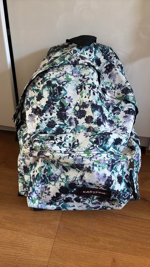 Eastpak rugzak, Ophalen, Zo goed als nieuw, Eastpak, 30 tot 45 cm