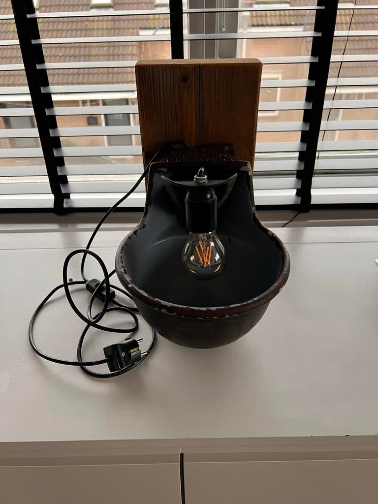 Unieke lamp van paarden drinkbak - warm licht, Ophalen, Gebruikt
