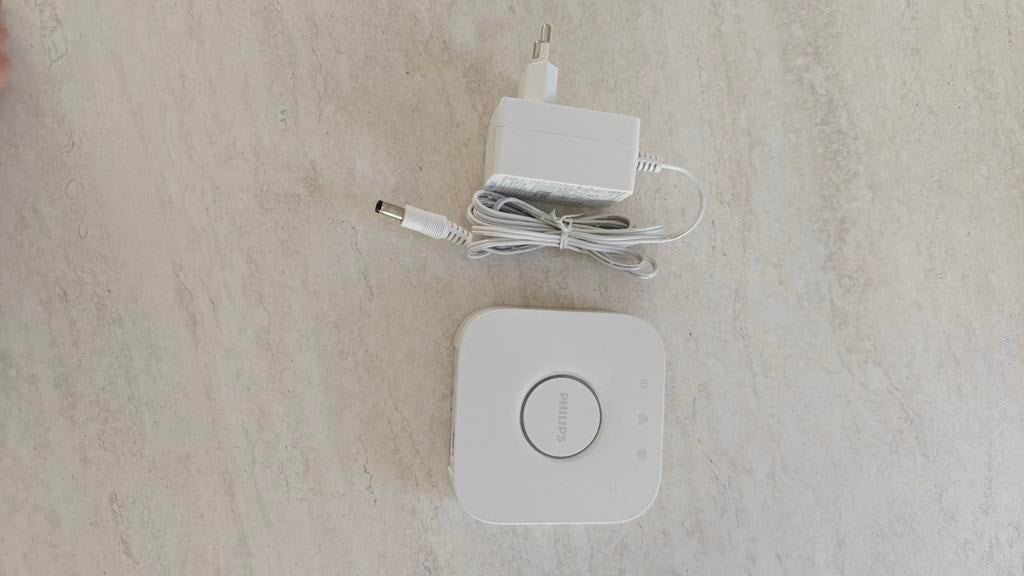 Philips Hue Bridge V2 - Smart Home Hub, Ophalen of Verzenden, Zo goed als nieuw