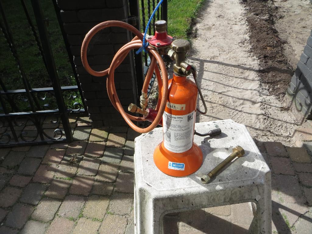 loodgieters gasflesje met vulpijp, Ophalen, Gebruikt