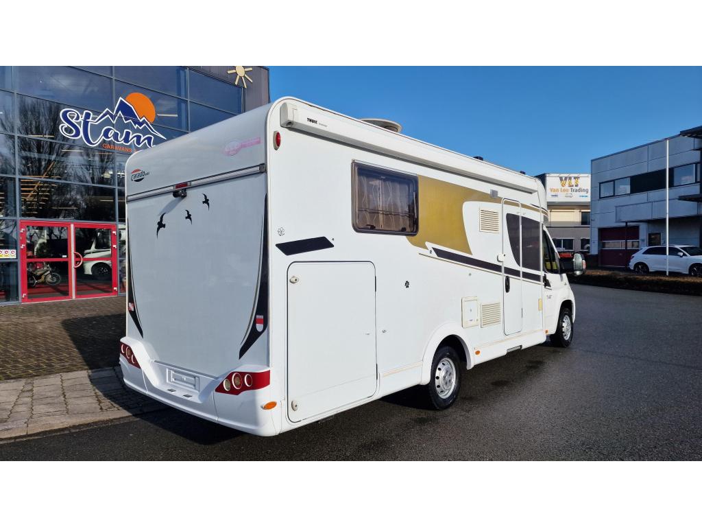 Carado T447 enkele bedden hefbed, Caravans en Kamperen, Campers, Ringverwarming, Fiat, 7 tot 8 meter, Hordeur