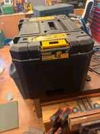 DCN681D2 DeWalt afwerktacker 18V met 2 Accus + Lader, Ophalen of Verzenden, Nieuw