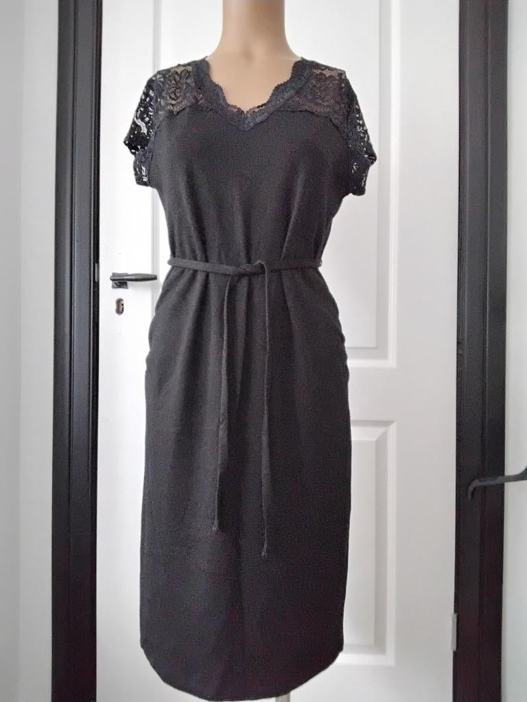 Mint&Berry Mom,  M, Maat 38/40 (M), Zwart, Ophalen of Verzenden, Zo goed als nieuw