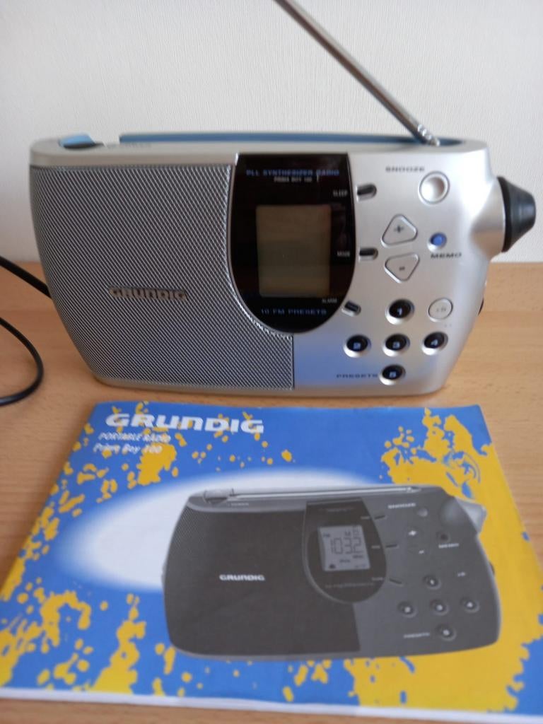 Grundig PLL Synthesizer Radio Prima Boy 100, Audio, Tv en Foto, Radio's, Ophalen of Verzenden, Gebruikt, Radio