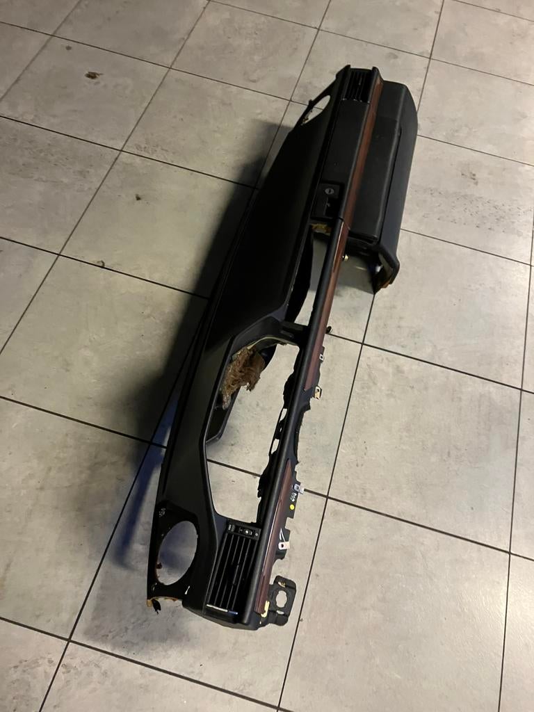 Daahboard met middentunnel, mercedes w124, Auto-onderdelen, Ophalen of Verzenden, Gebruikt, Mercedes-Benz