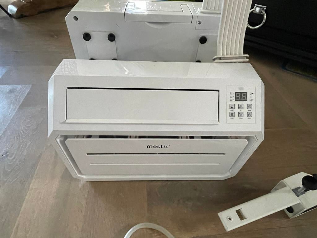 Mestic split airco voor caravan of camper, Ophalen, Gebruikt, Minder dan 60 m³, 3 snelheden of meer
