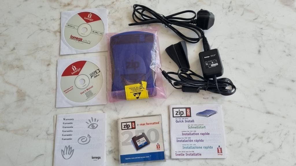 Iomega Zipdrive 250 compleet voor Apple, Computers en Software, Harde schijven, Gebruikt, Desktop, Extern, USB, Ophalen