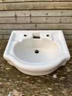 Sphinx wastafel, Ophalen