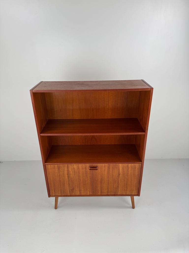 Danish Teak Bookcase with Drop-Down Cabinet, Ophalen, Z, Z, Z