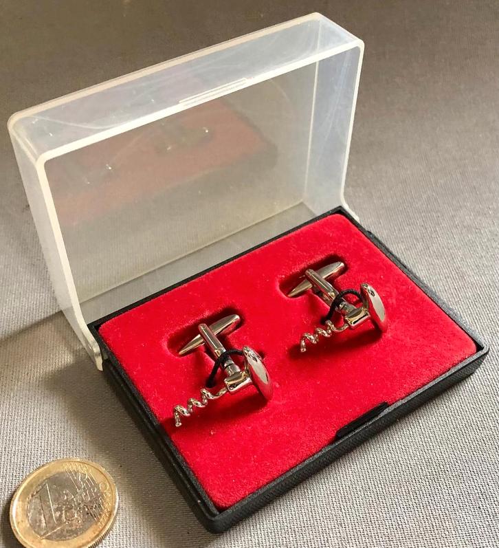 Manchetknopen in de vorm van Kurkentrekker, Sieraden, Tassen en Uiterlijk, Manchetknopen, Zo goed als nieuw, Overige materialen