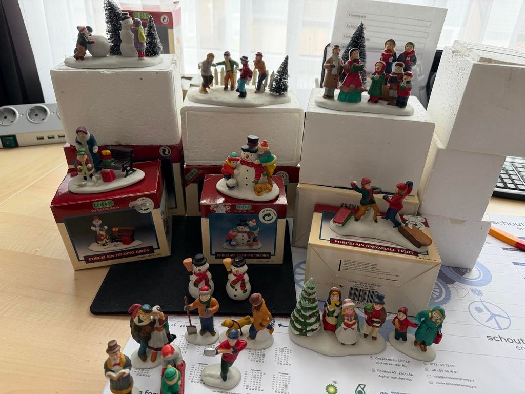 LEMAX porseleinen poppetjes, Diversen, Kerst, Ophalen of Verzenden, Zo goed als nieuw