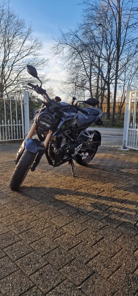Honda CB125R 2023, Motoren, Ophalen of Verzenden, Gebruikt