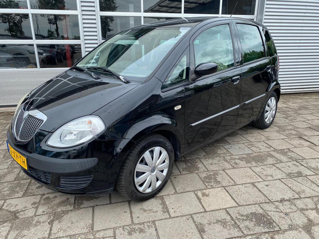 Lancia Musa 1.4-16V Platino, Auto's, Lancia, Voorwielaandrijving, 15 km/l, Gebruikt, Beige