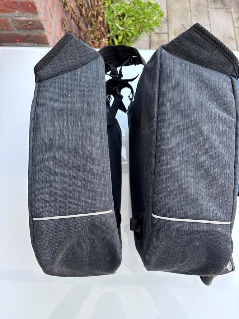 Fietstassen, in goede staat, Fietsen en Brommers, Fietsaccessoires | Fietstassen, Ophalen of Verzenden, Zo goed als nieuw