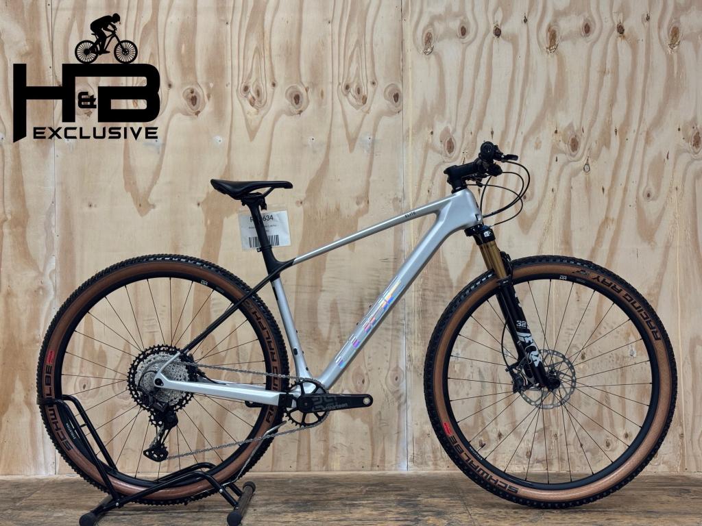 Cube Elite C:62 Pro Carbon 29 inch mountainbike Shimano XT