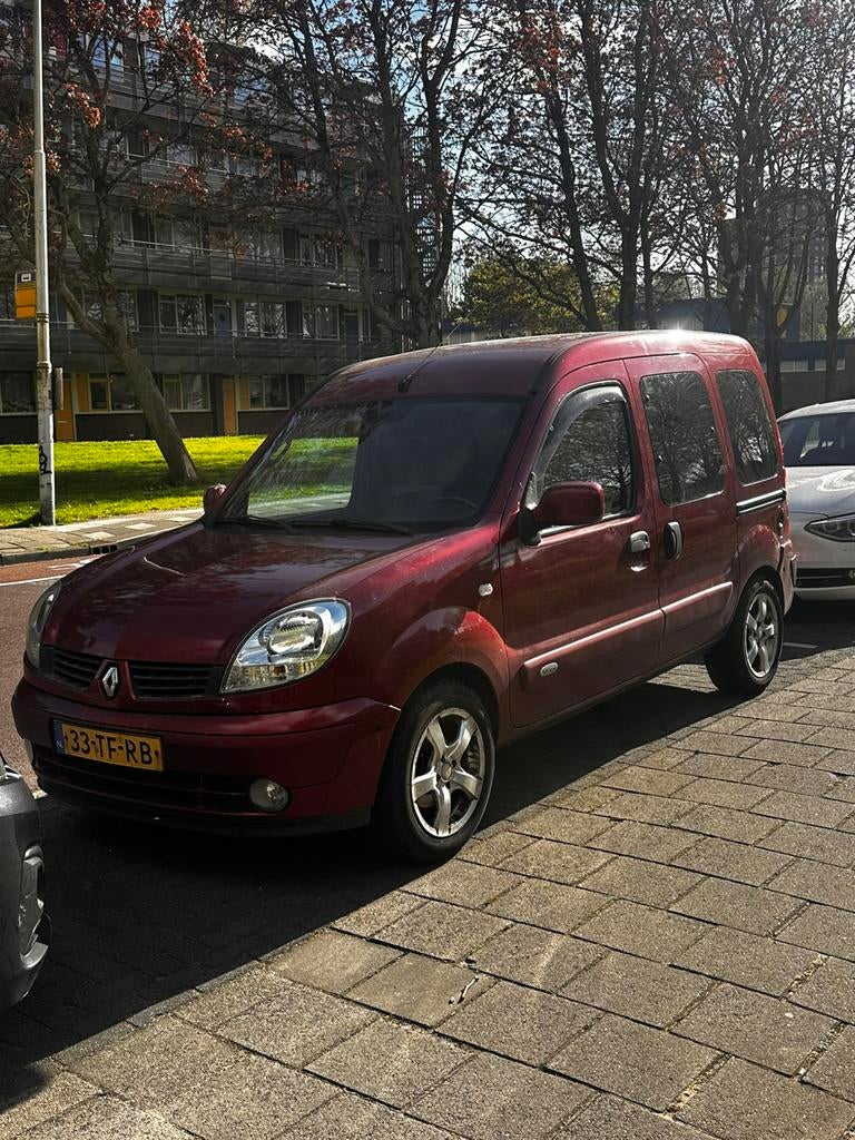Renault Kangoo 1.6 16V 70KW 2006 Rood, Auto's, Renault, 49 €/maand, Origineel Nederlands, Handgeschakeld, Kangoo