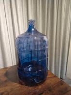 Blauwe vaas / fles van glas, Huis en Inrichting, Woonaccessoires | Vazen, Ophalen, Blauw, Minder dan 50 cm, Glas