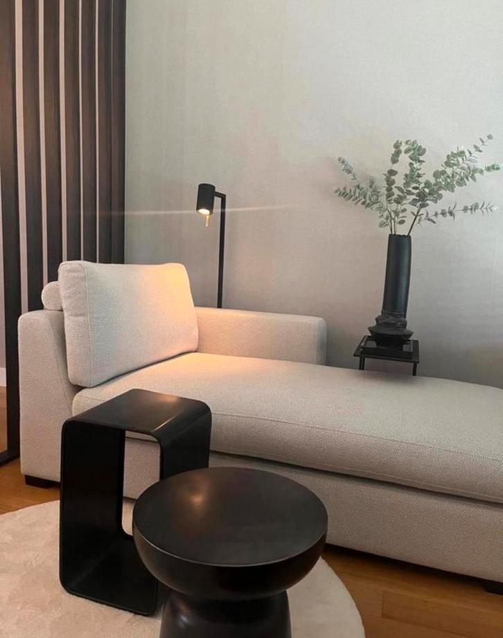 Zwarte metalen bijzettafel - Karwei, Huis en Inrichting, Tafels | Bijzettafels, Gebruikt, Rond, Minder dan 45 cm, Minder dan 55 cm