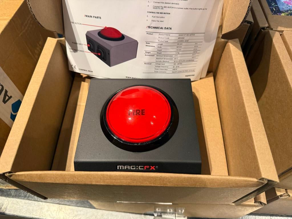 MAGICFX Red Button, Ophalen of Verzenden, Zo goed als nieuw, Licht