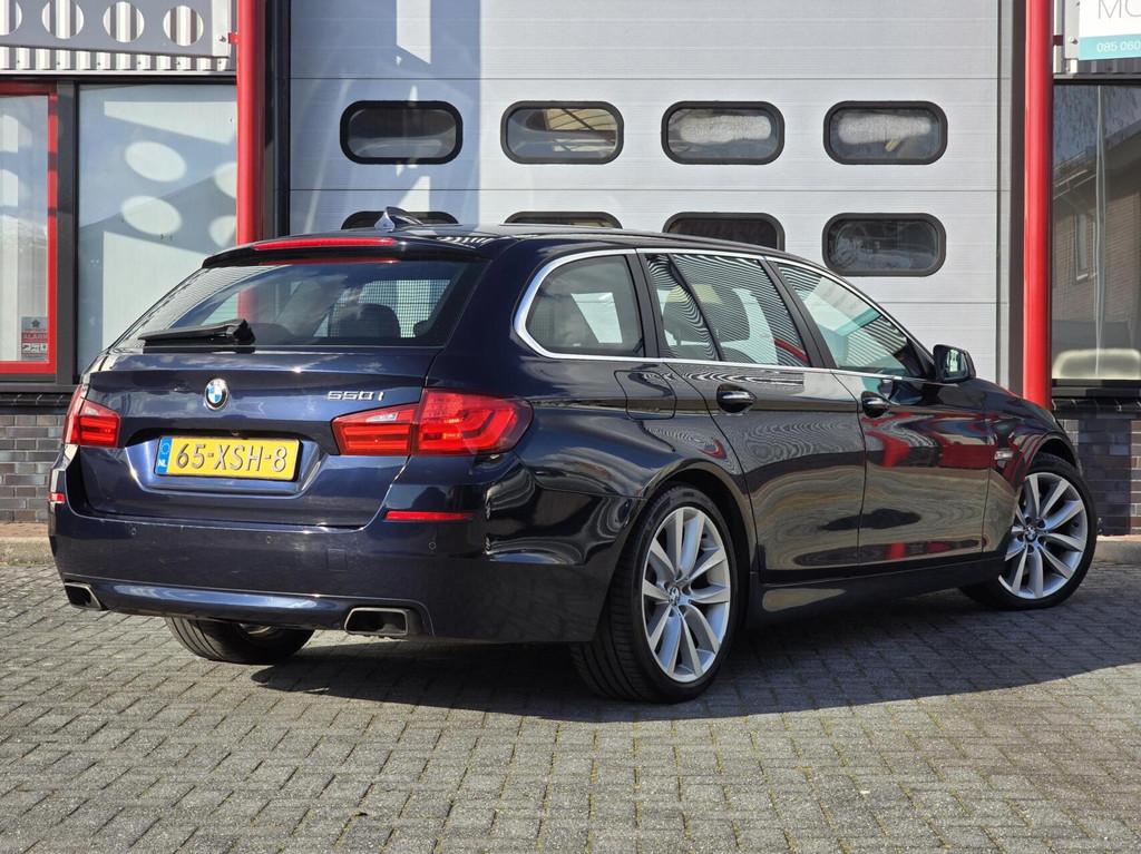 BMW 5-serie Touring 550i High Executive Xenon/Luchtv/Pano, Auto's, BMW, Automaat, Euro 5, Achterwielaandrijving, Gebruikt