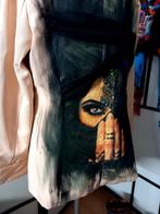 Mysterieuze blazer past bij mysterieuze dame, Beige, Maat 46/48 (XL) of groter, Nieuw, Ophalen of Verzenden