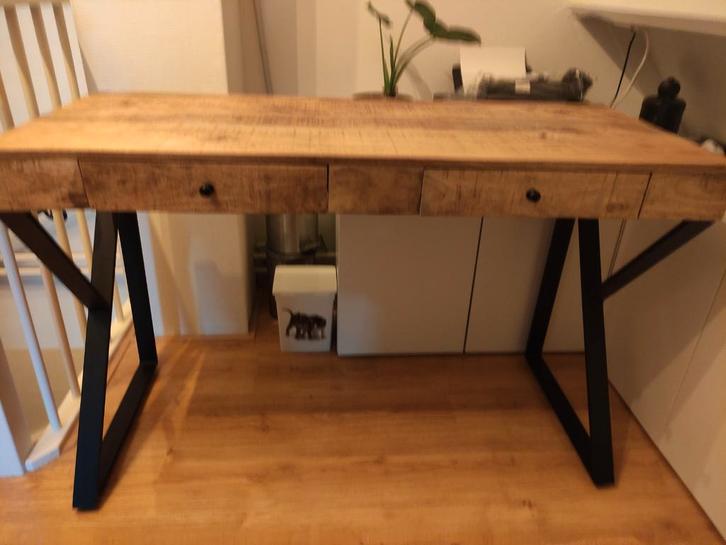 Te koop  mangohout side table, Huis en Inrichting, Tafels | Sidetables, Zo goed als nieuw, 25 tot 50 cm, 100 tot 150 cm, Rechthoekig