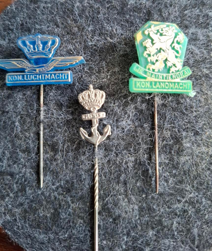 Militaire Speldjes: Luchtmacht, Landmacht, Marine, Verzamelen, Ophalen of Verzenden