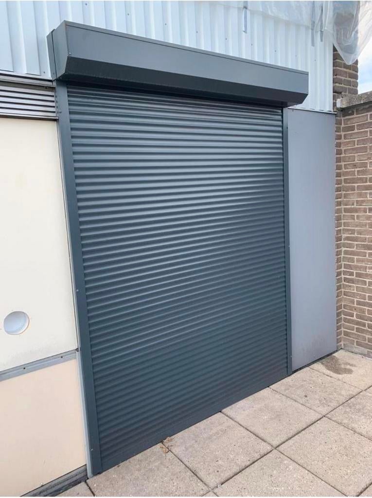 2 Rolluiken elektrisch afm 1757mm x 2140mm antraciet 7016, Doe-het-zelf en Verbouw, Rolluiken, Zo goed als nieuw, 200 cm of meer