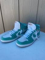 Nike air jordan high maat 43, Ophalen of Verzenden, Zo goed als nieuw, Overige kleuren