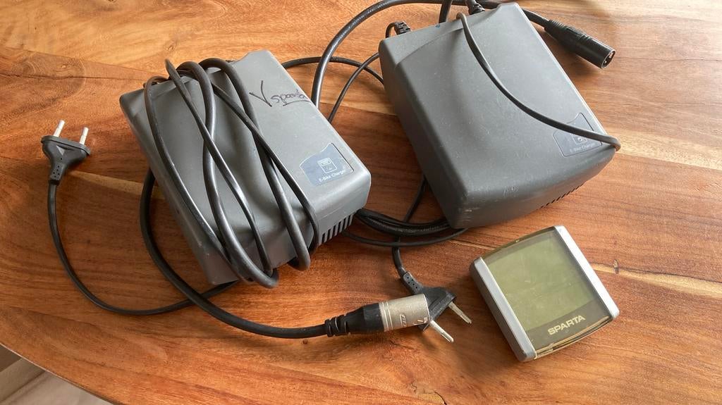 E-bike laders en display Sparta, Ophalen, Gebruikt