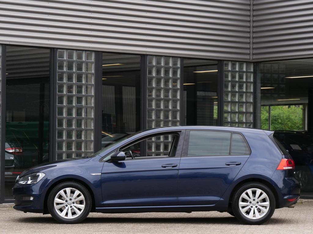 Volkswagen Golf 5D 1.0TSi COMFORTLINE/ CARPLAY/ PDC V+A, Auto's, Volkswagen, Voorwielaandrijving, Stof, Gebruikt, Euro 6