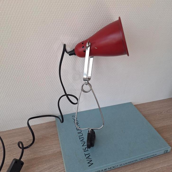 Vintage Ikea rode metalen klemlamp, Huis en Inrichting, Lampen | Tafellampen, Zo goed als nieuw, Minder dan 50 cm, Metaal, Ophalen of Verzenden