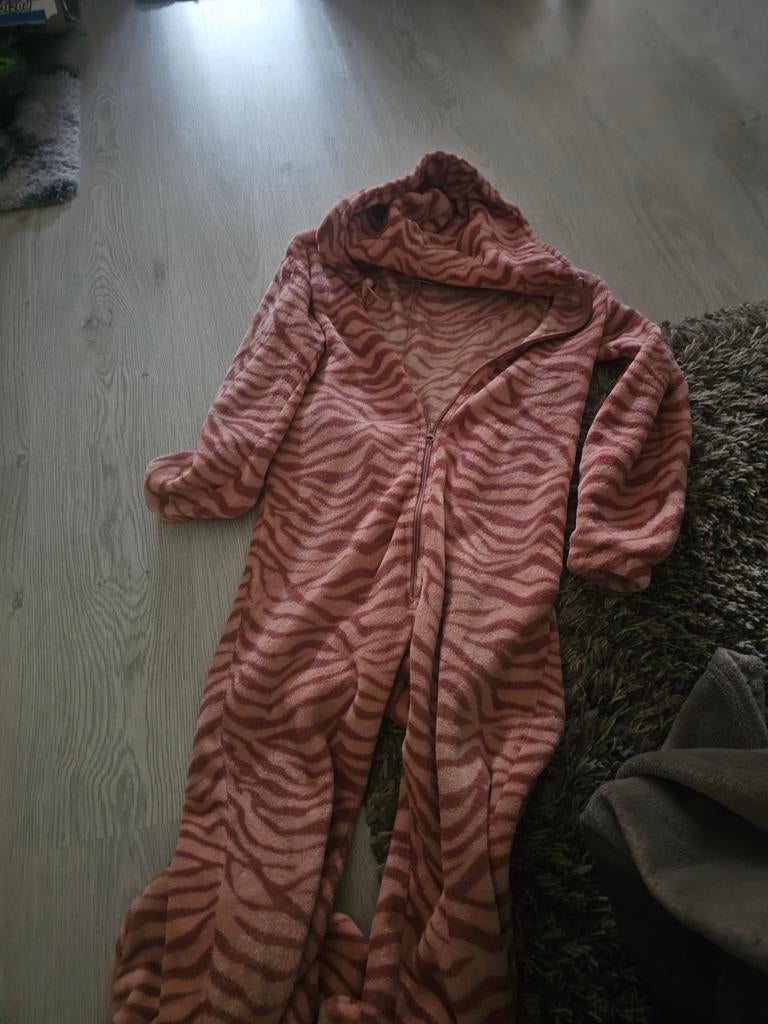 Roze tijgerprint onesie maat 158/164, Kinderen en Baby's, Kinderkleding | Maat 158, Ophalen of Verzenden