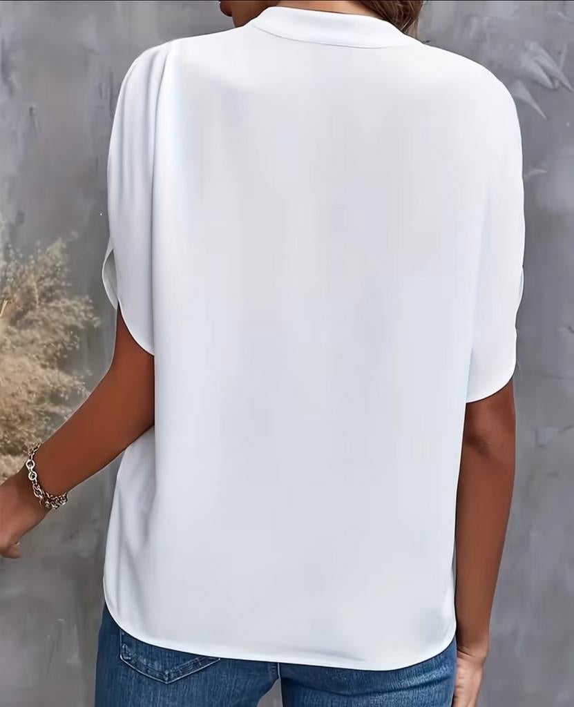 Witte blouse met V-hals en korte mouwen, Kleding | Dames, Blouses en Tunieken, Ophalen of Verzenden, Zo goed als nieuw, Maat 38/40 (M)