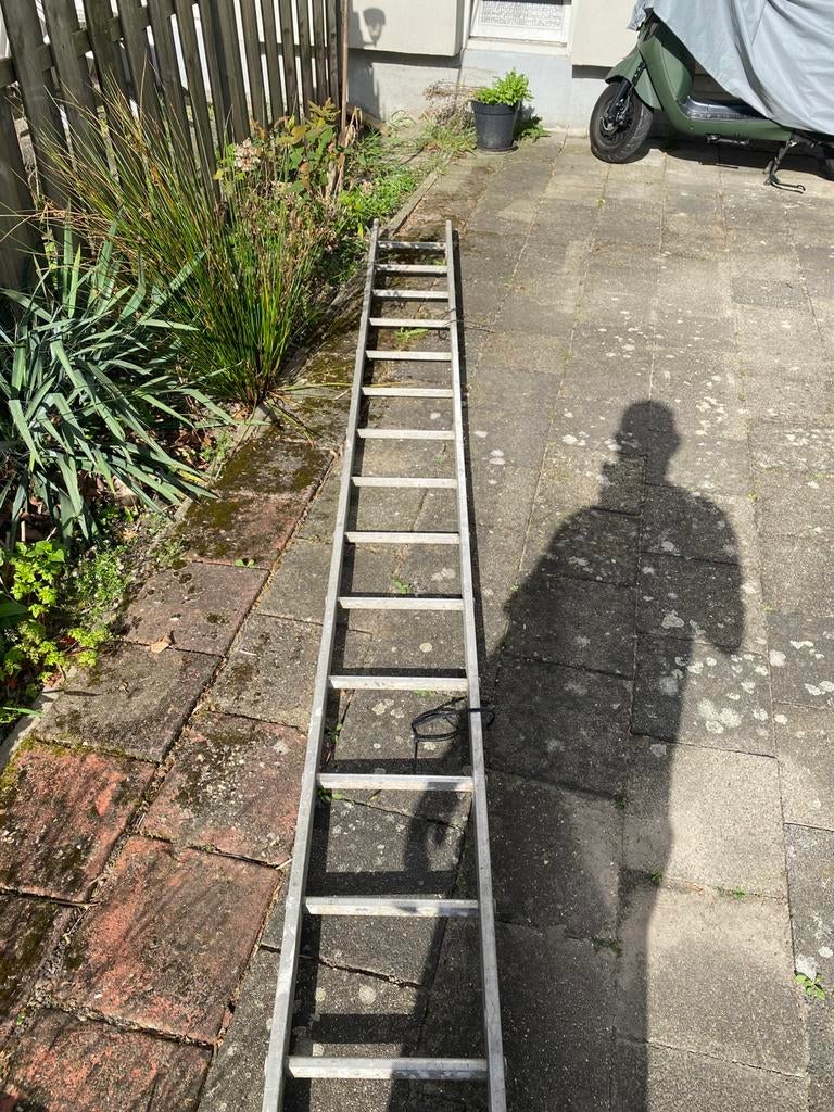 Aluminium ladder 14 tredes, Ophalen, Zo goed als nieuw, 4 meter of meer