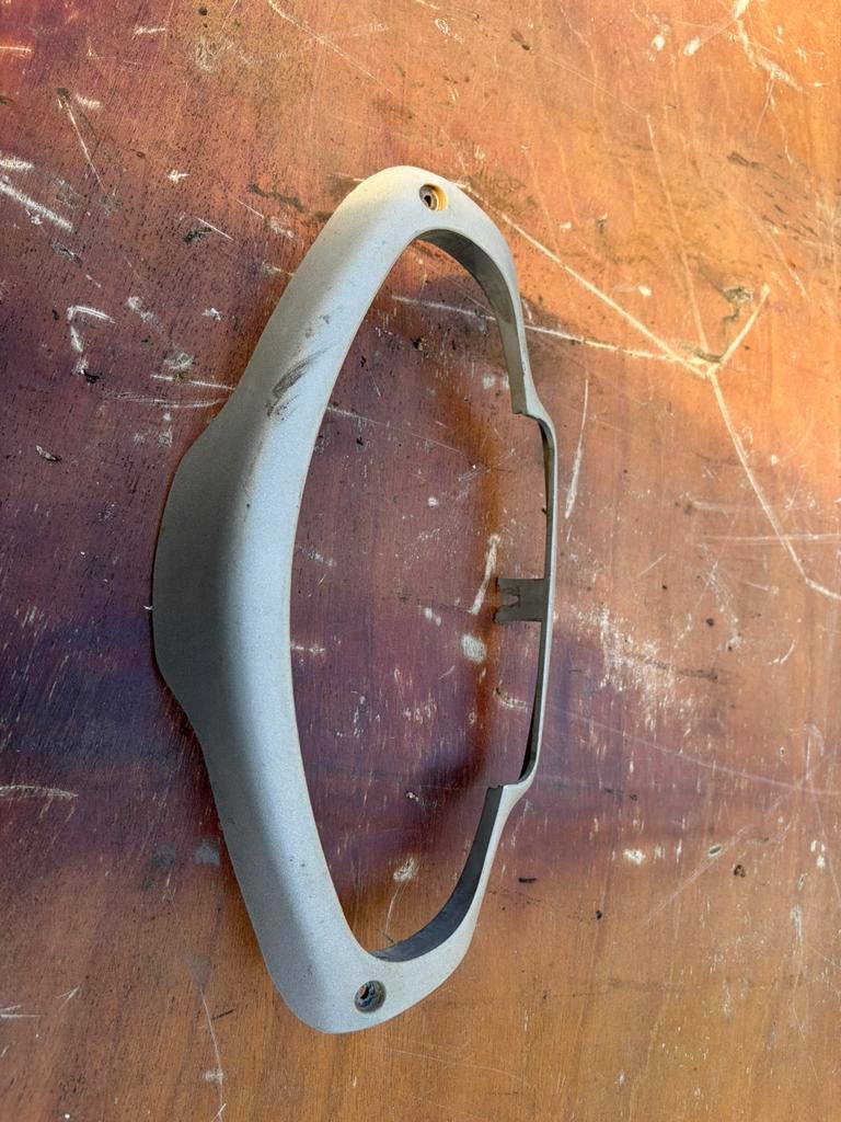 Piaggio skipper lx stuurkap rand, Ophalen