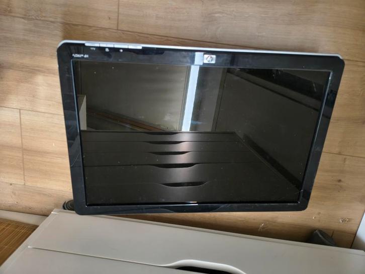 HP 19 inch beeldscherm (zonder voet, met muurbeugel), Computers en Software, Monitoren, Gebruikt, 60 Hz of minder, Overige typen