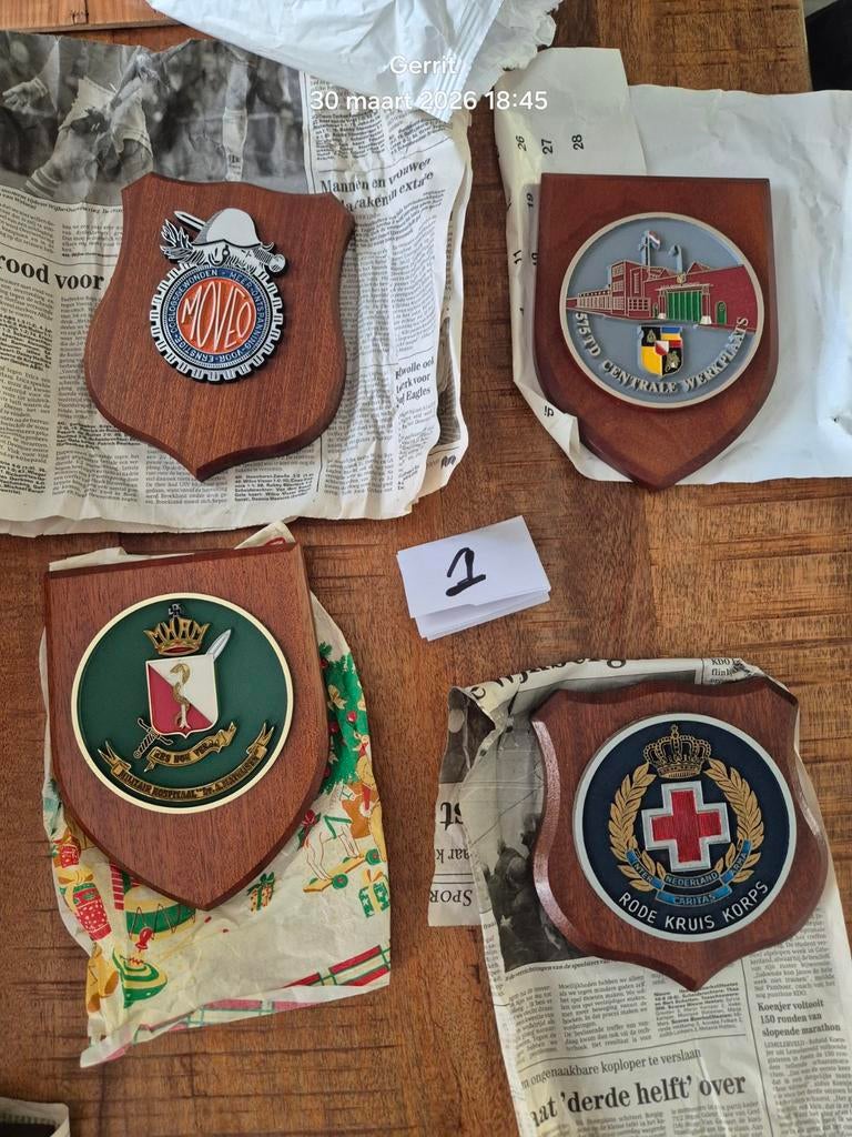 Militaire schildjes, Ophalen of Verzenden, Landmacht, Nederland, Embleem of Badge