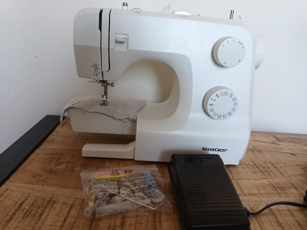 Silver Crest elektrische naaimachine, Ophalen, Naaimachine, Overige merken
