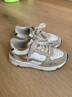 Gratis sneakers maat 26, Ophalen, Zo goed als nieuw, Meisje, Schoenen