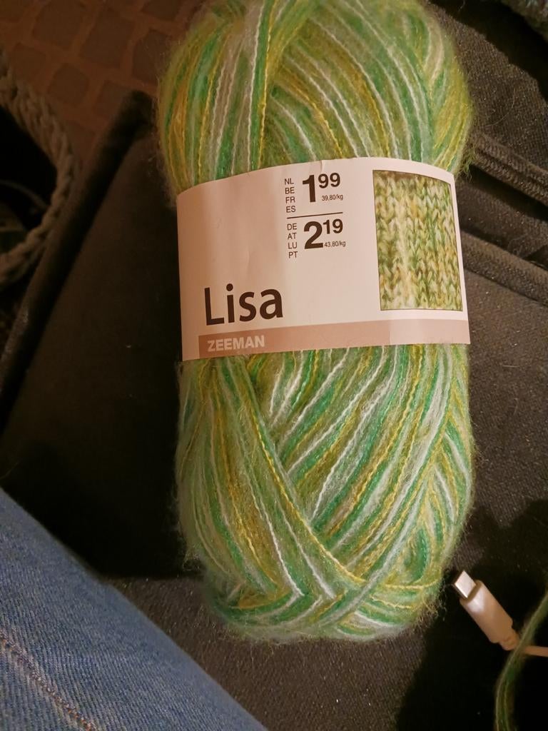 Te koop gevraagd  breiwol zeeman lisa, Ophalen of Verzenden, Breien of Haken, Wol of Garen