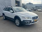 Volvo XC70 2.0 T5 FWD Summum | Trekhaak | Schuifdak | Parkee, Auto's, Volvo, 12 maanden, 15 km/l, 4 cilinders, XC70