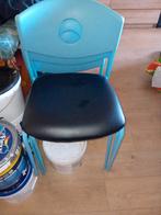 Blauwe stoel met zwart zitvlak, Ophalen of Verzenden