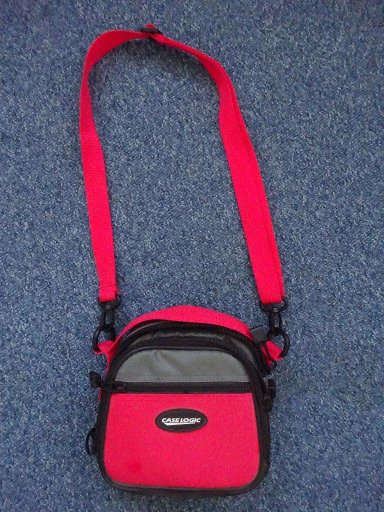 ( nr. 354 )  caselogic  Tasje, Ophalen of Verzenden, Gebruikt, Schoudertasje
