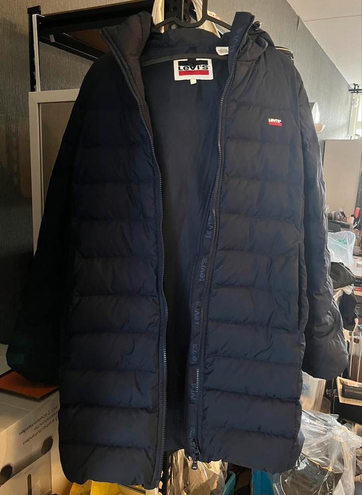 Levi's marineblauwe donsjas, Kleding | Dames, Jassen | Winter, Zo goed als nieuw, Maat 36 (S), Blauw, Ophalen of Verzenden
