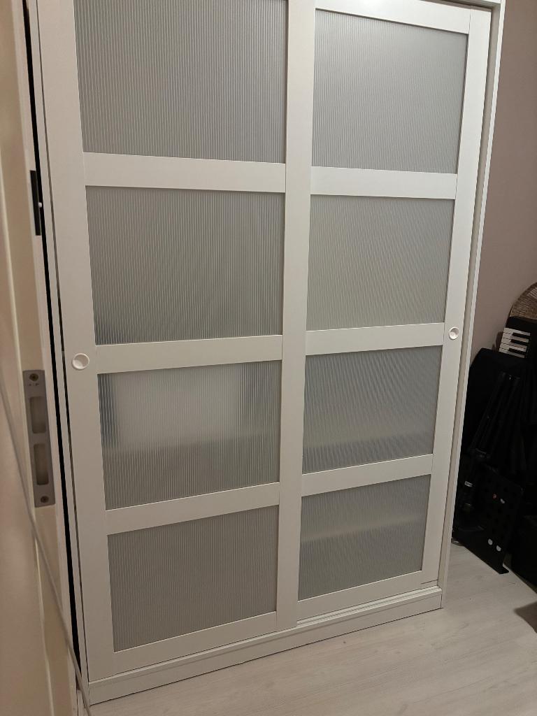 Witte schuifdeur kast Ikea, Huis en Inrichting, Ophalen, Met deur(en), Gebruikt, 100 tot 150 cm