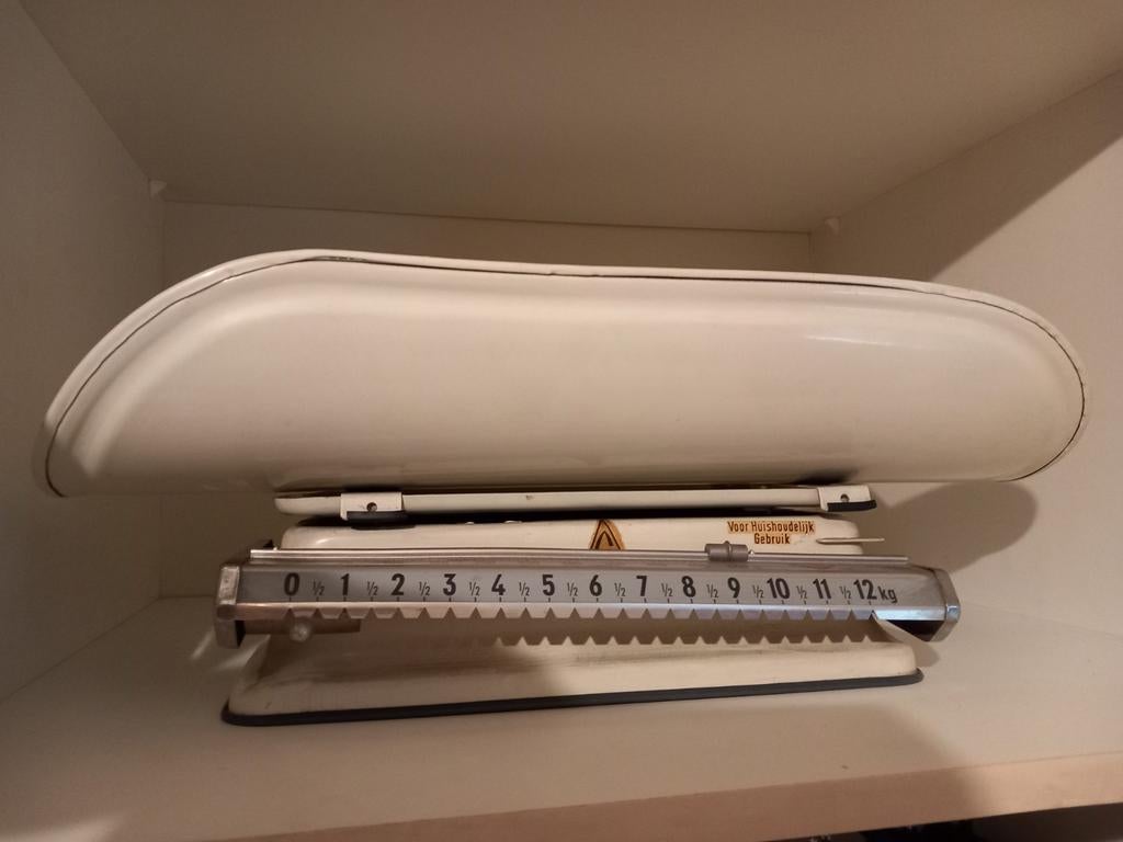 Baby weegschaal antiek/vintage, Witgoed en Apparatuur, Weegschalen, Ophalen, 1 tot 500 gram, Personenweegschaal, 10 tot 50 kg