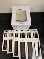 Smeg messenblok inclusief 6 messen - nieuw in doos, Huis en Inrichting, Keuken | Keukenbenodigdheden, Ophalen of Verzenden, Nieuw