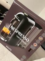 Nespresso Vertuo Plus - Zo goed als nieuw met capsules, Koffiepads en cups, Koffiemachine, Ophalen of Verzenden, Zo goed als nieuw